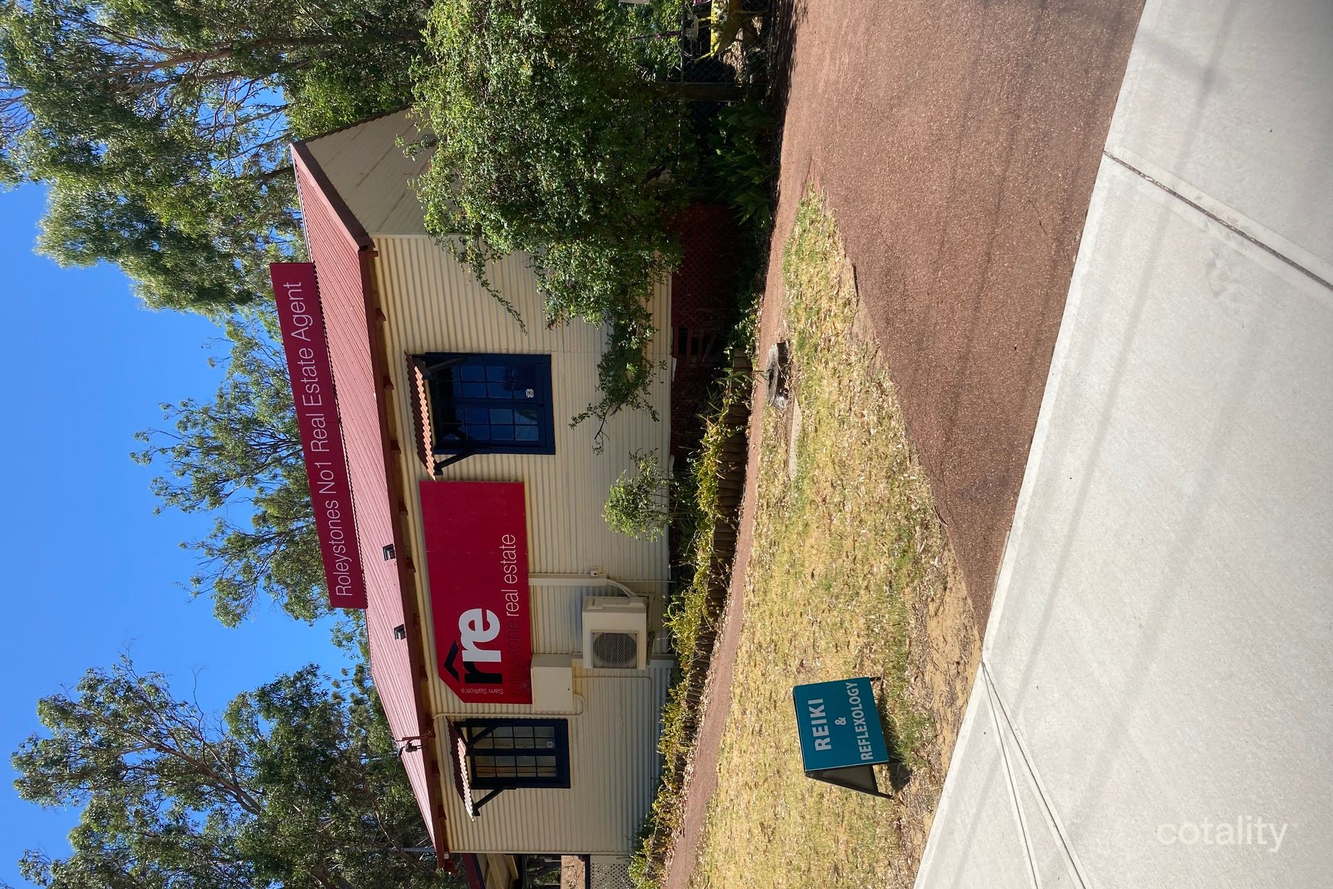 2 Soldiers Rd, Roleystone, WA 6111