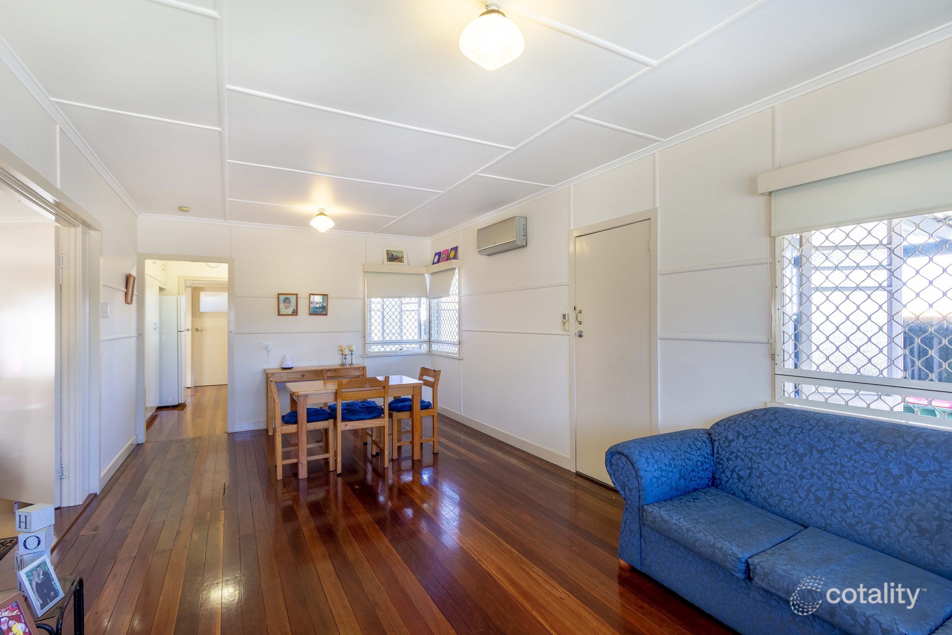 28 Grange Rd, Silkstone, QLD 4304