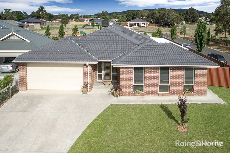 26 Bluegum Cct, Riddells Creek, VIC 3431
