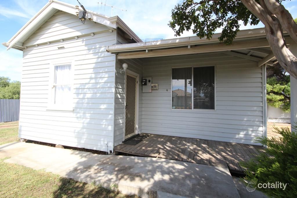 4 Don St, Horsham, VIC 3400