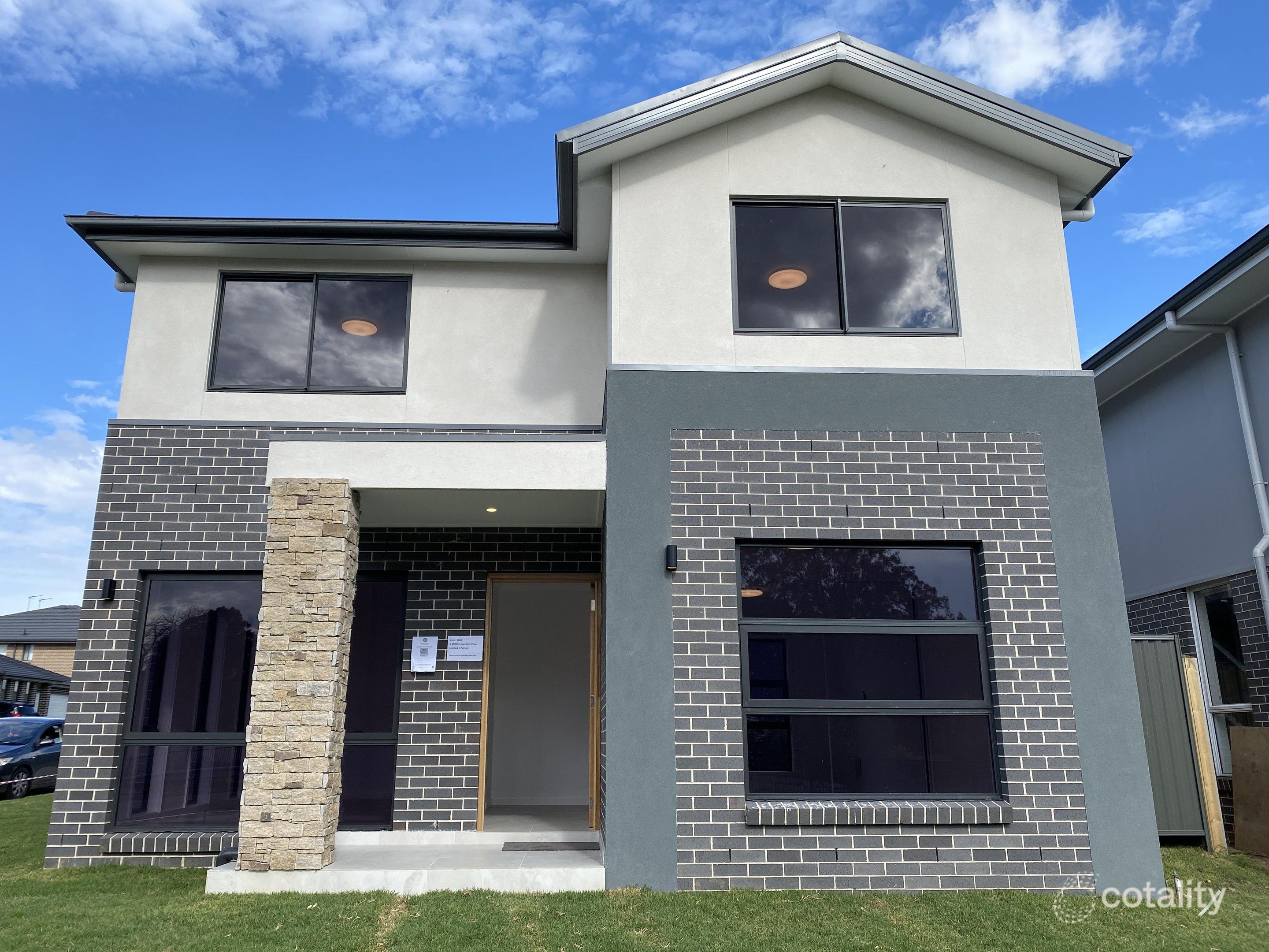 33 Pioneer St, Gregory Hills, NSW 2557