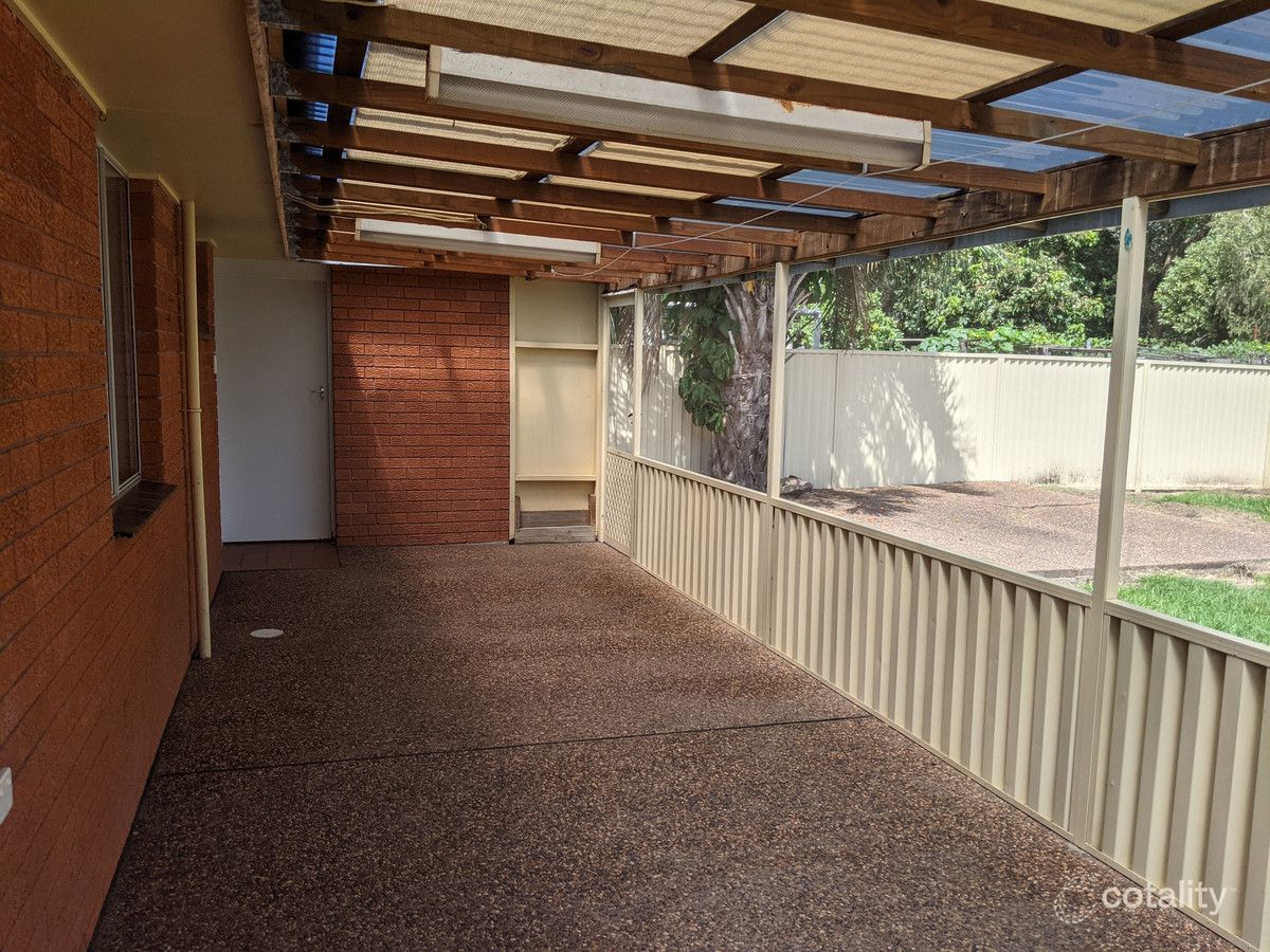 6 Black Swan St, Berkeley Vale, NSW 2261
