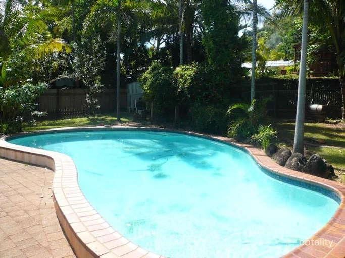 15 Talasea St, Trinity Beach, QLD 4879