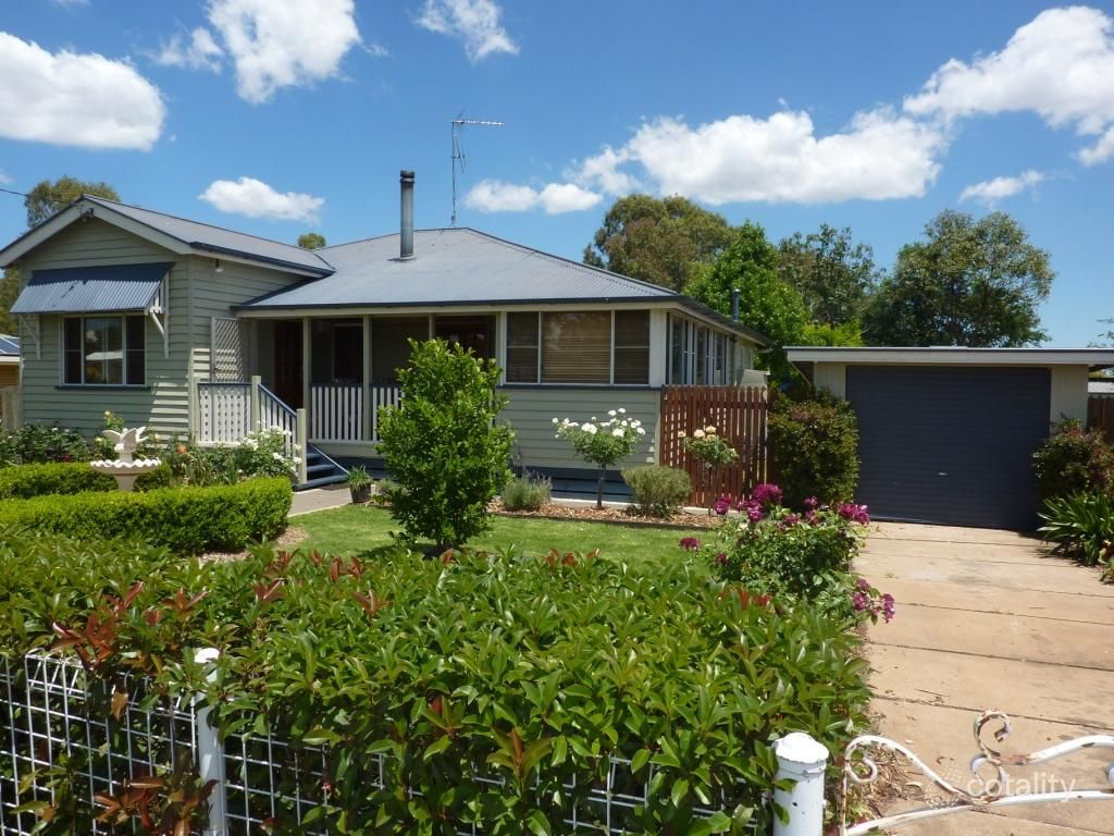 2a Harrow St, Cambooya, QLD 4358