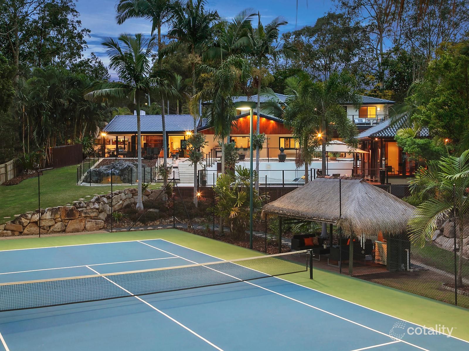 7 Kirkdale Rd, Chapel Hill, QLD 4069