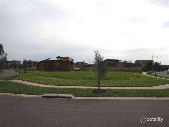 4 Gleneagles Cl, Torquay, VIC 3228