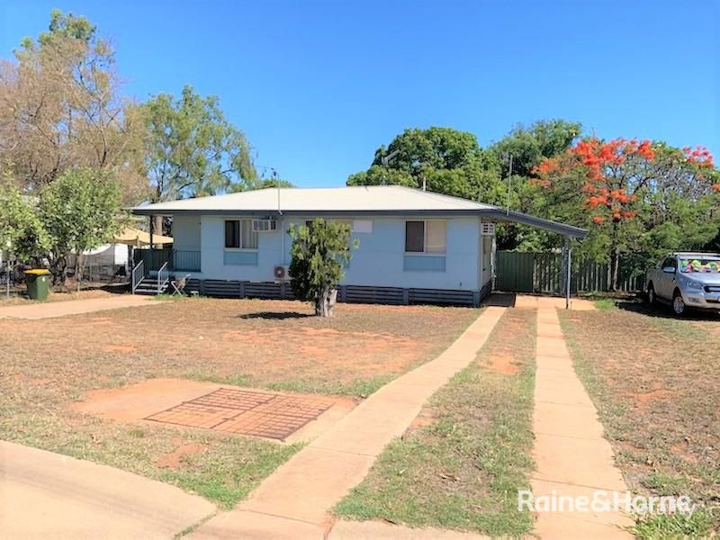 86 Mills Ave, Moranbah, QLD 4744
