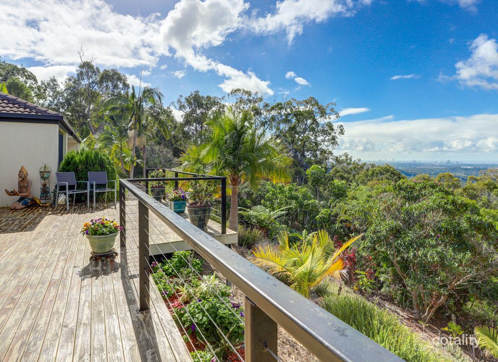17/8 Gooding Dr, Merrimac, QLD 4226