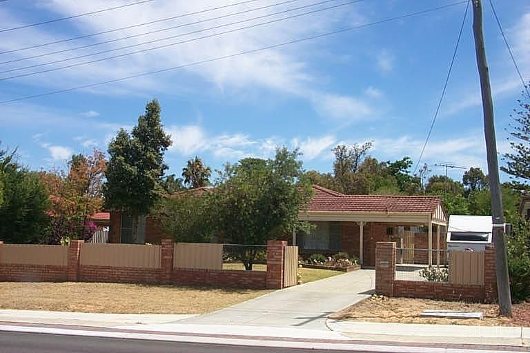 56 Challenger Ave, Parmelia, WA 6167