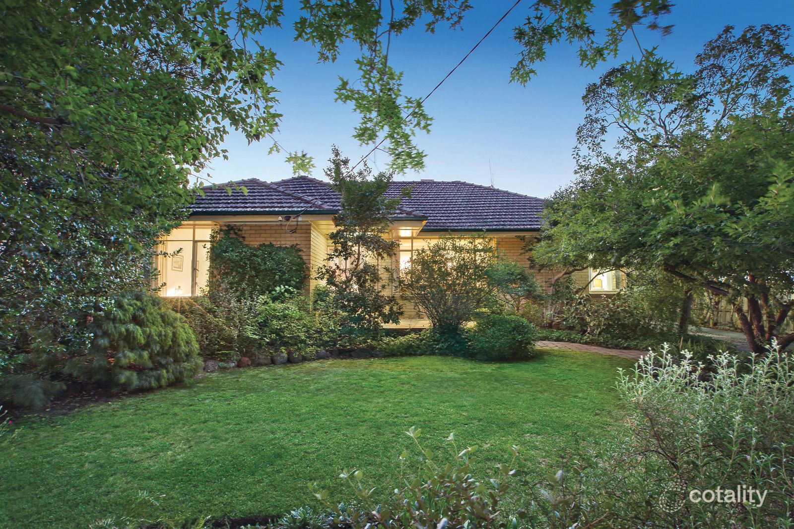 13 Bruce St, Malvern East, VIC 3145