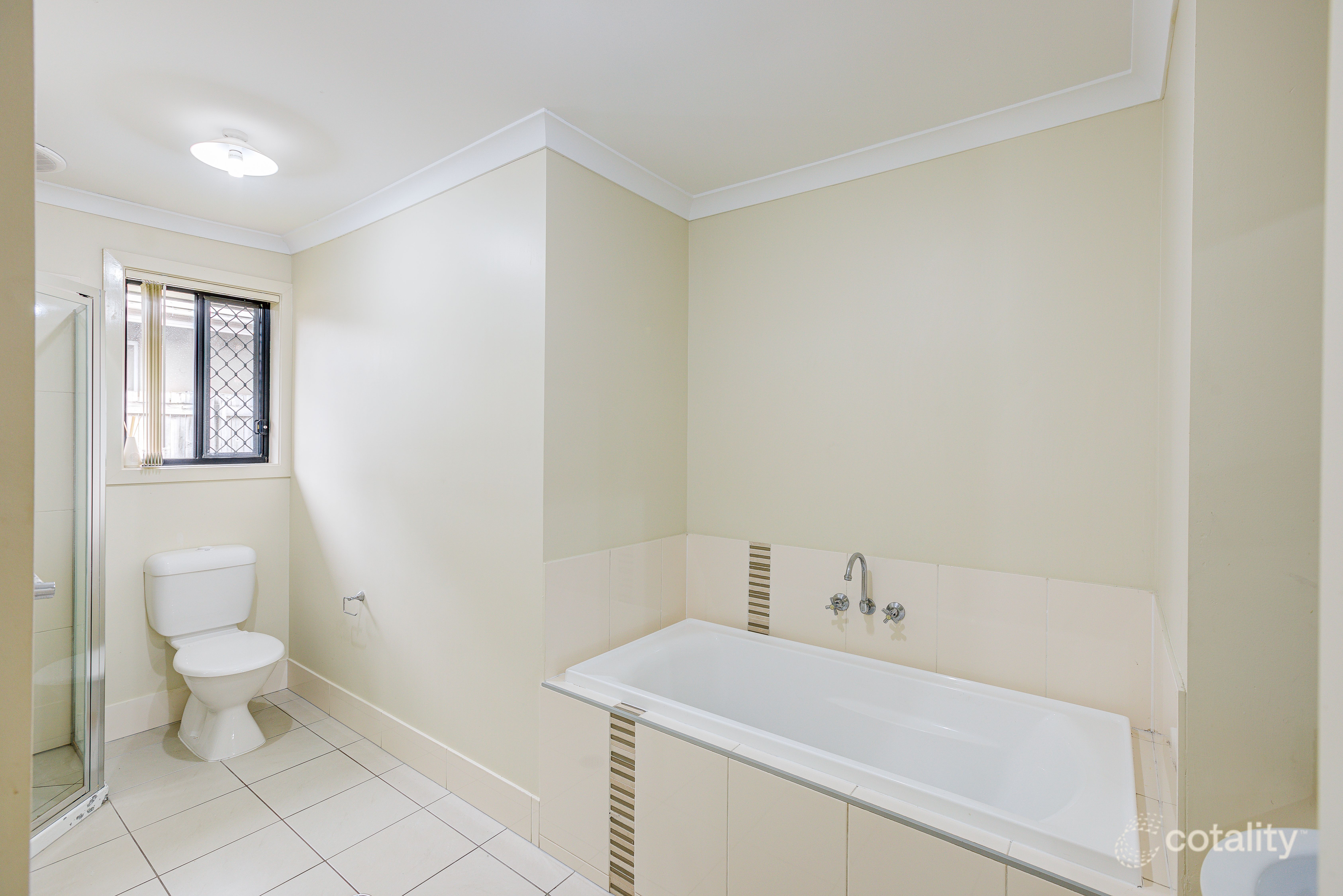 42 Wyndham Cct, Holmview, QLD 4207
