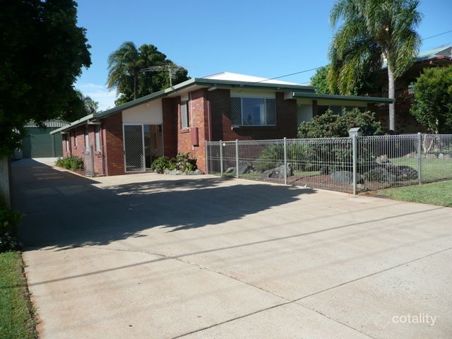 100 Arthur St, Woody Point, QLD 4019