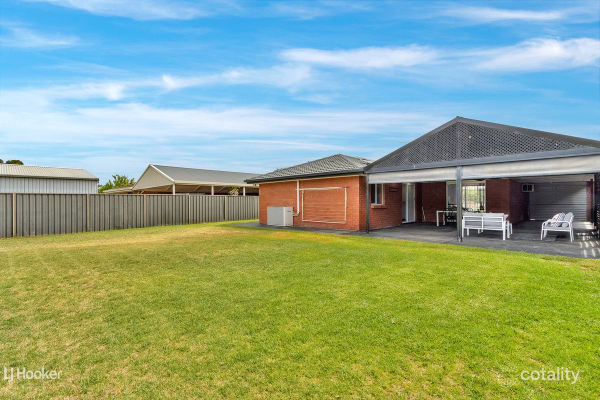 32 Brooks Ave, Willaston, SA 5118