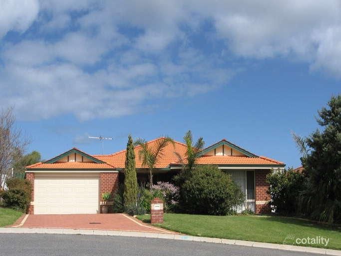 14 Culroy Gr, Kinross, WA 6028