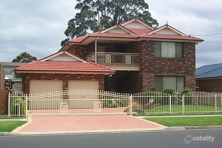 15 Wolumba St, Chester Hill, NSW 2162