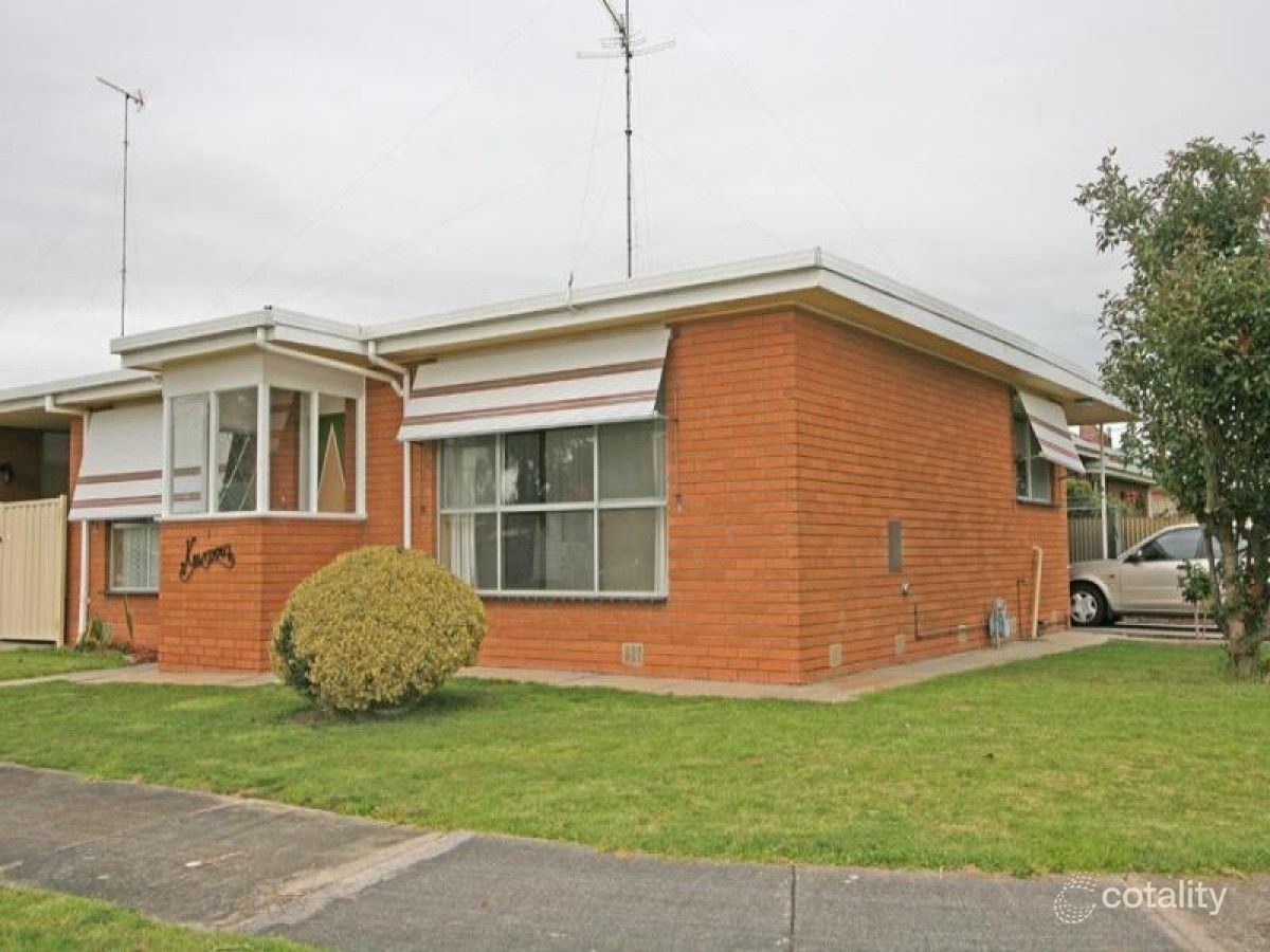 1/8 Mcadam Cres, Colac, VIC 3250