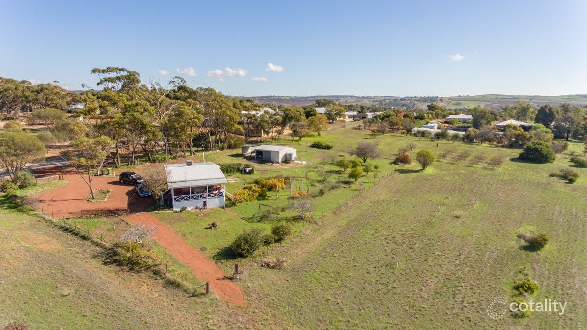 10 Dinsdale St, York, WA 6302