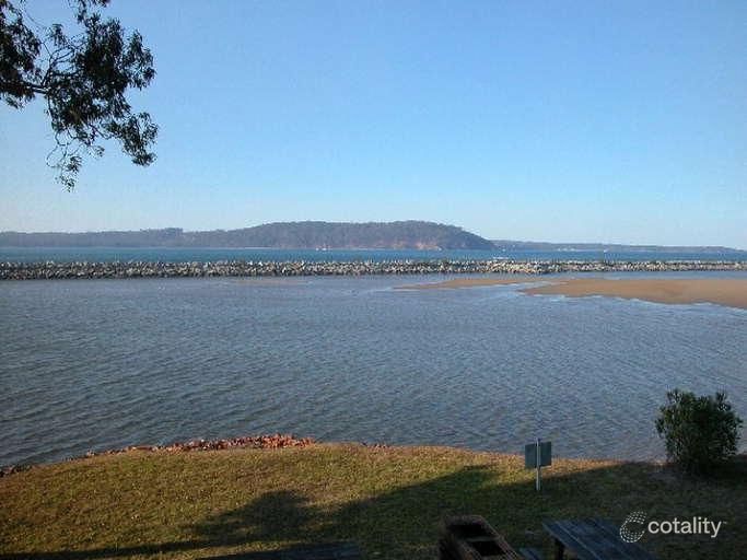 4/37 Beach Rd, Batemans Bay, NSW 2536