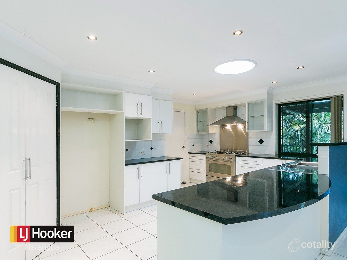 5 Mango Cres, Narangba, QLD 4504