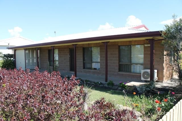 28 Hartley St, Emu Park, QLD 4710