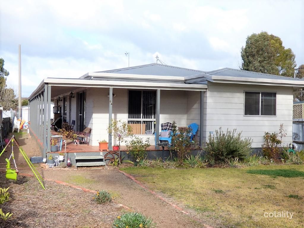 94 Berthong St, Cootamundra, NSW 2590