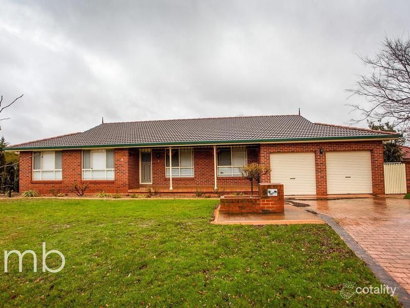9 Turner Cres, Orange, NSW 2800