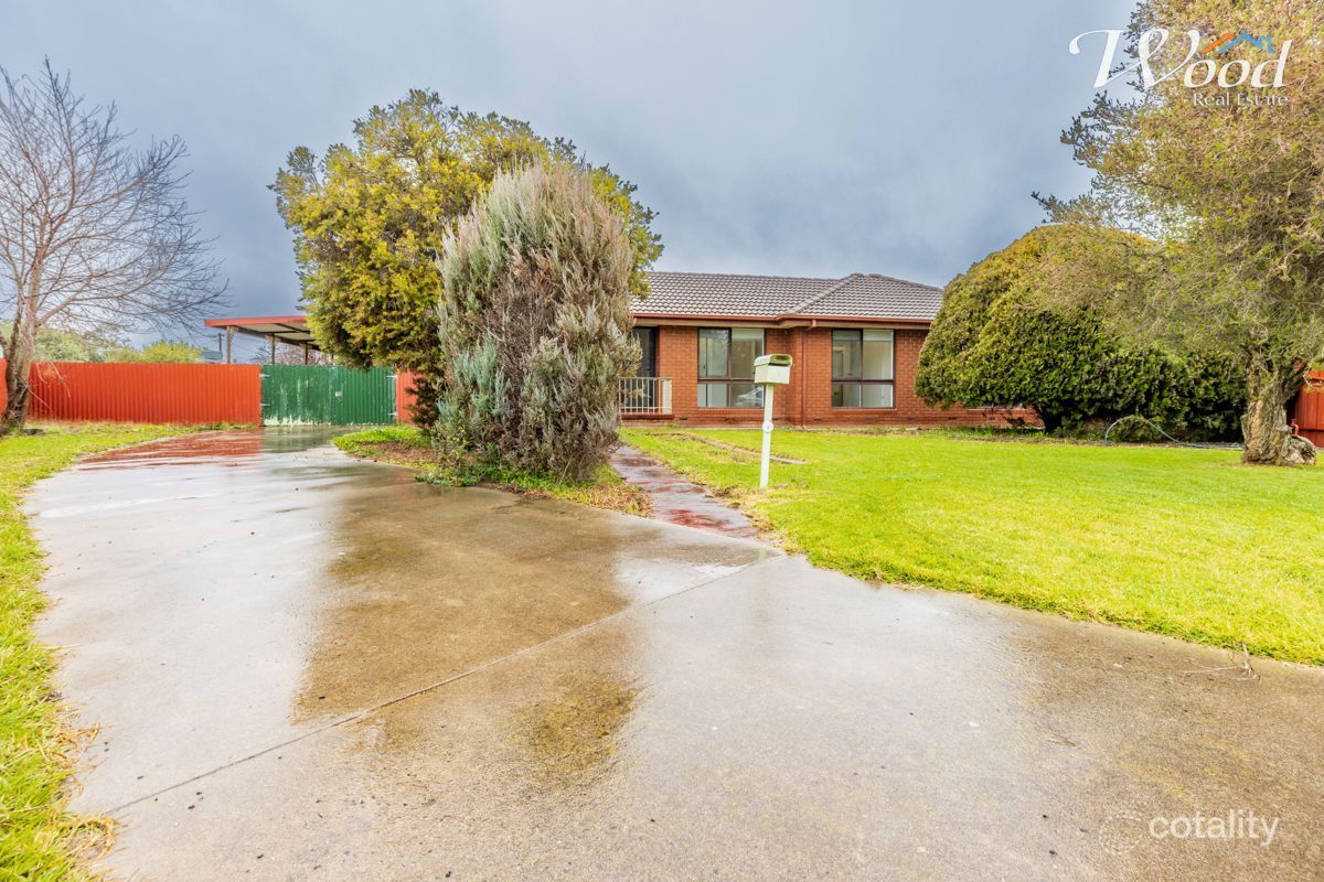 1 Mac Trebley Pl, Culcairn, NSW 2660