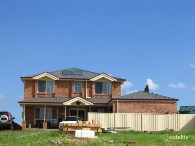 10 Whipbird St, Maryland, NSW 2287