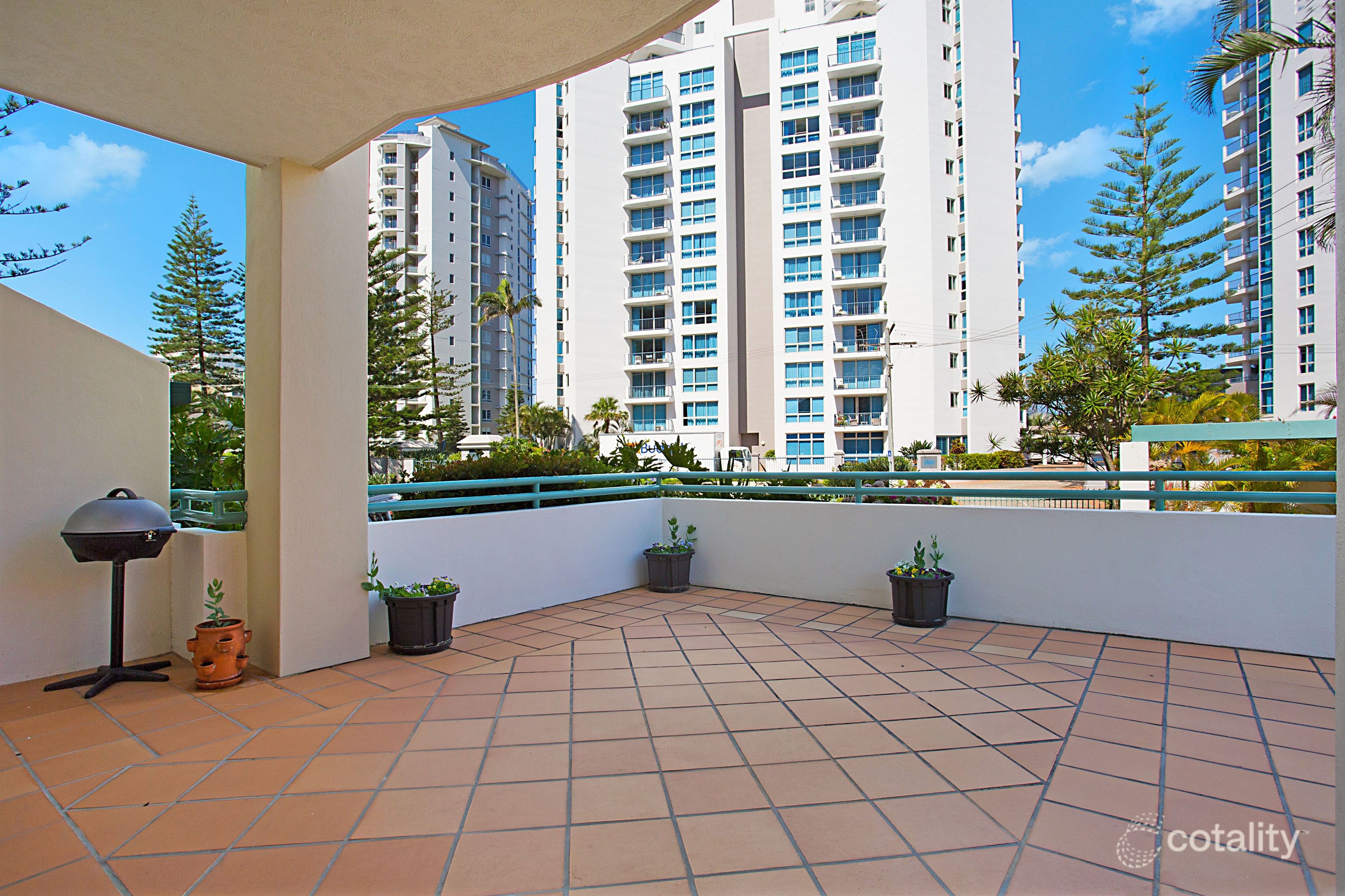 1/99 Old Burleigh Rd, Broadbeach, QLD 4218