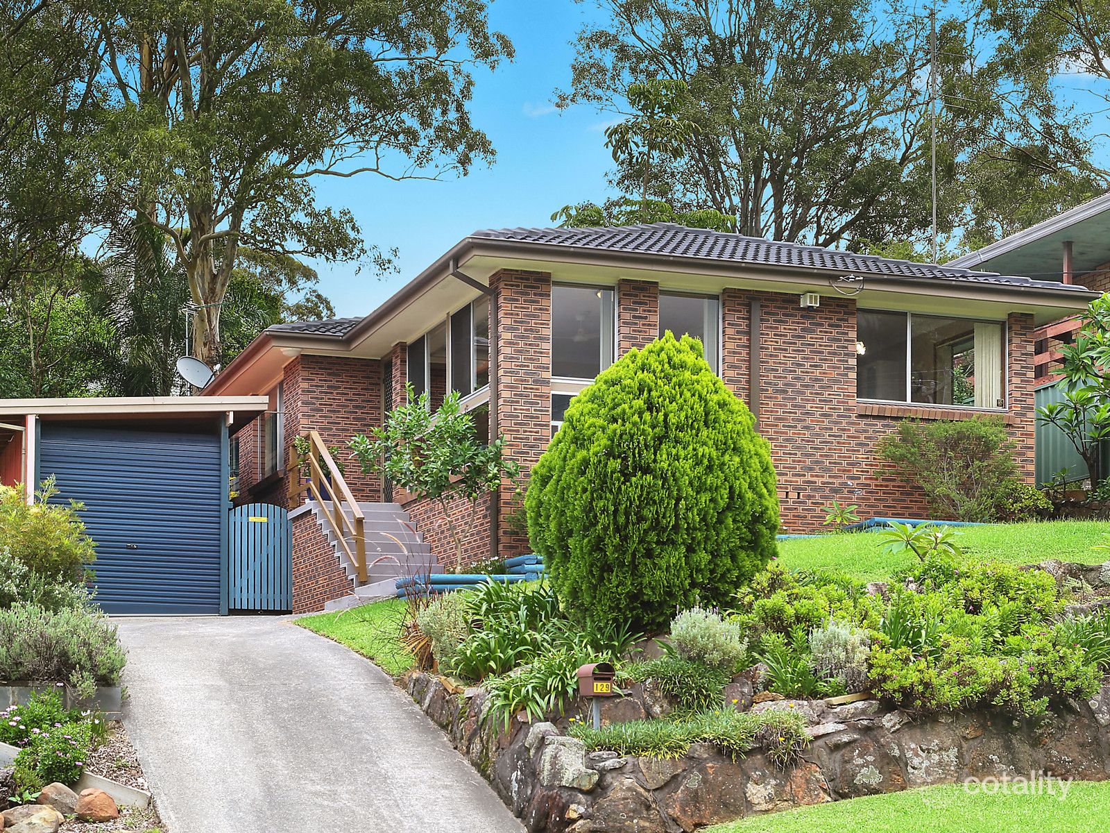 129 Iola Ave, Farmborough Heights, NSW 2526