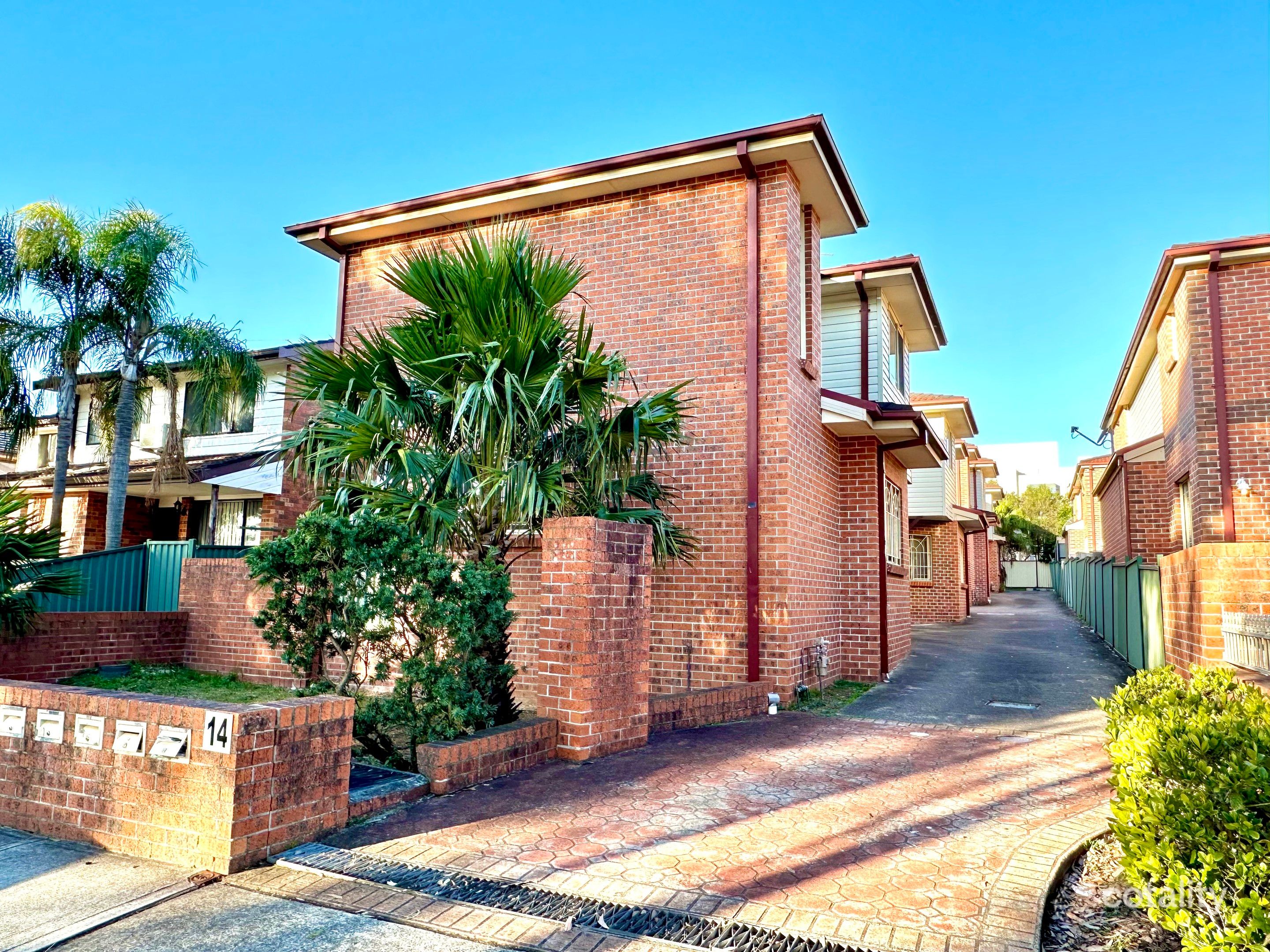 2/14 Kennington Oval, Auburn, NSW 2144