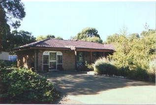 15 Harrogate Rd, Gledhow, WA 6330