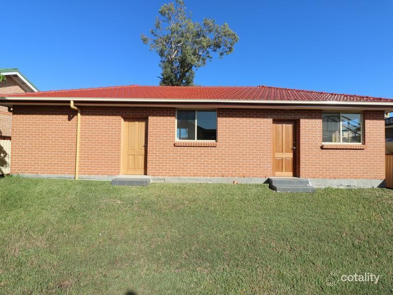 15 Derby St, Canley Heights, NSW 2166