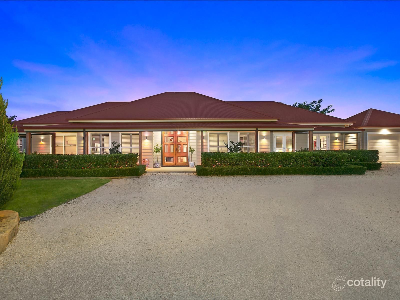 16 Stargard Cres, Picton, NSW 2571