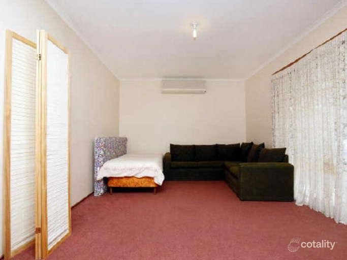 4 Adcock Pl, Banks, ACT 2906