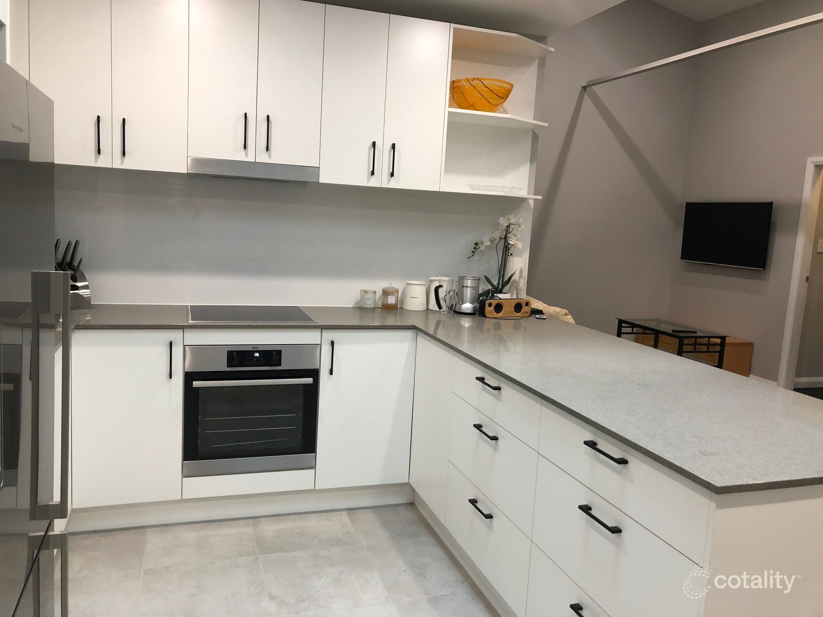 18 Domenics Pl, Grasmere, NSW 2570