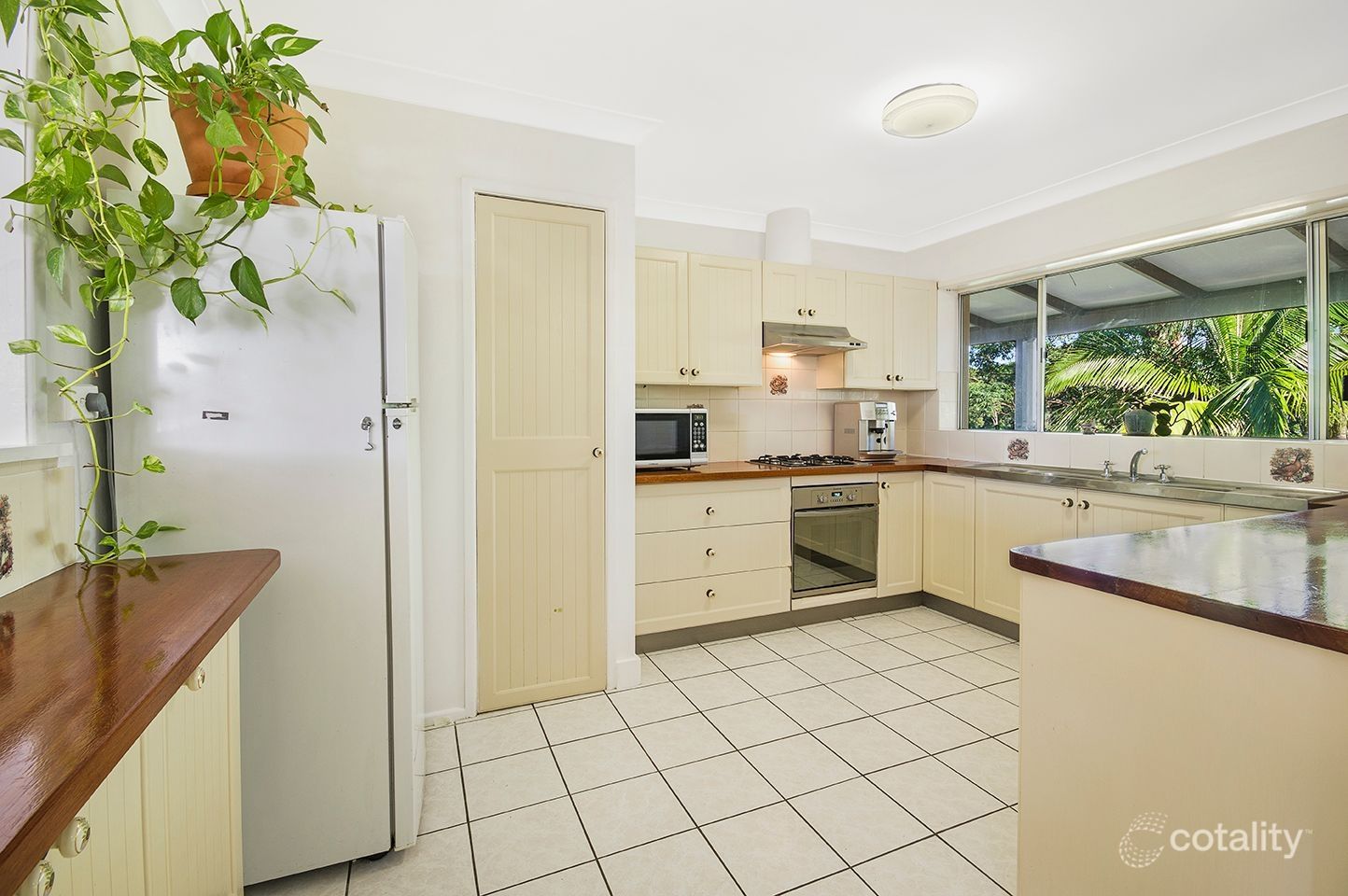 8 Seaview Ct, Maroochydore, QLD 4558