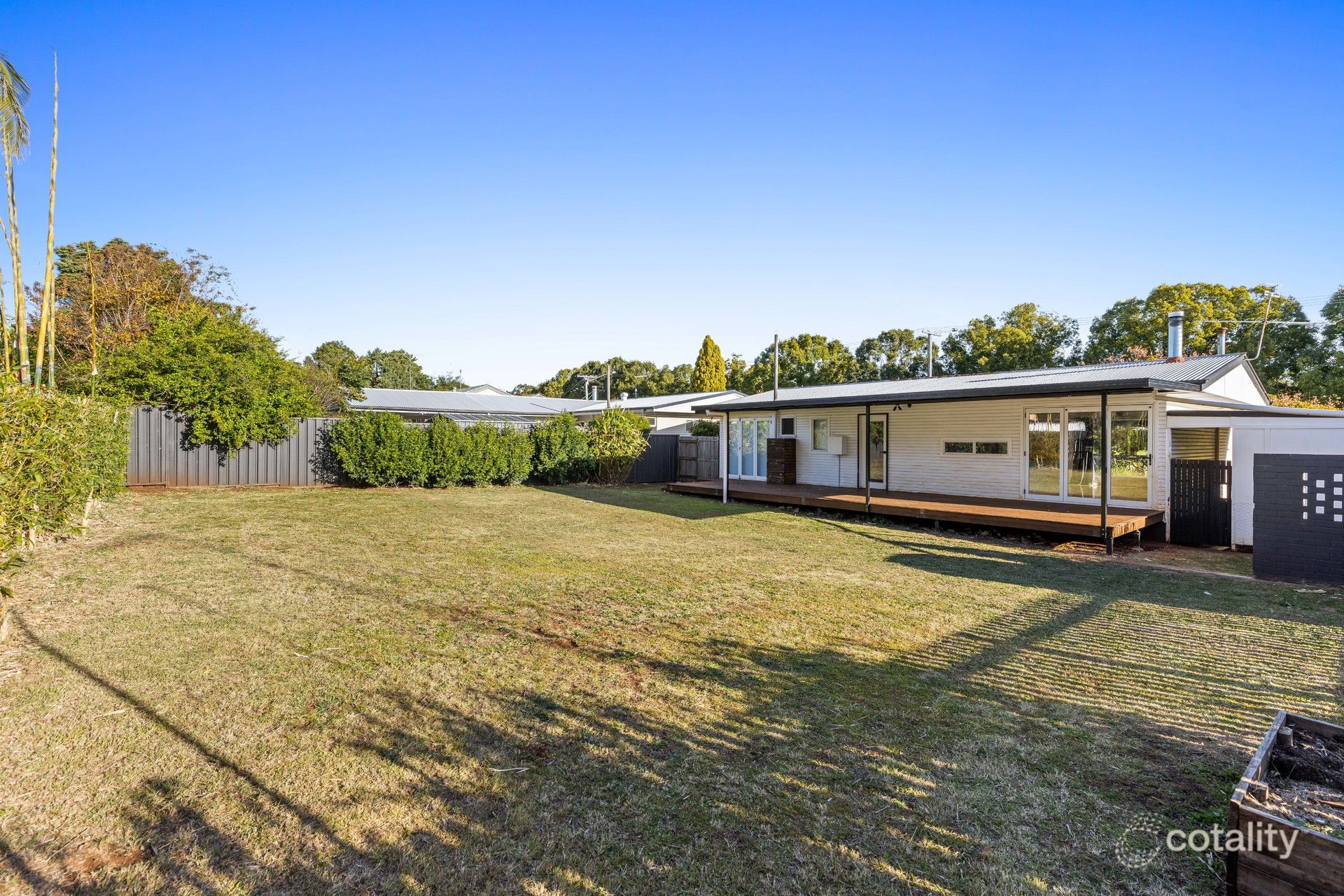 220 Mackenzie St, Rangeville, QLD 4350