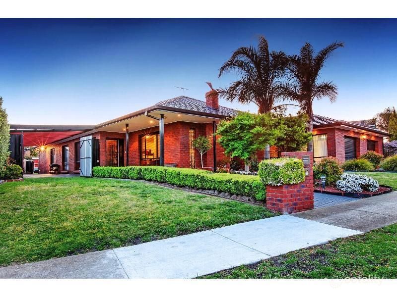 18 Piccadilly Ct, Greenvale, VIC 3059