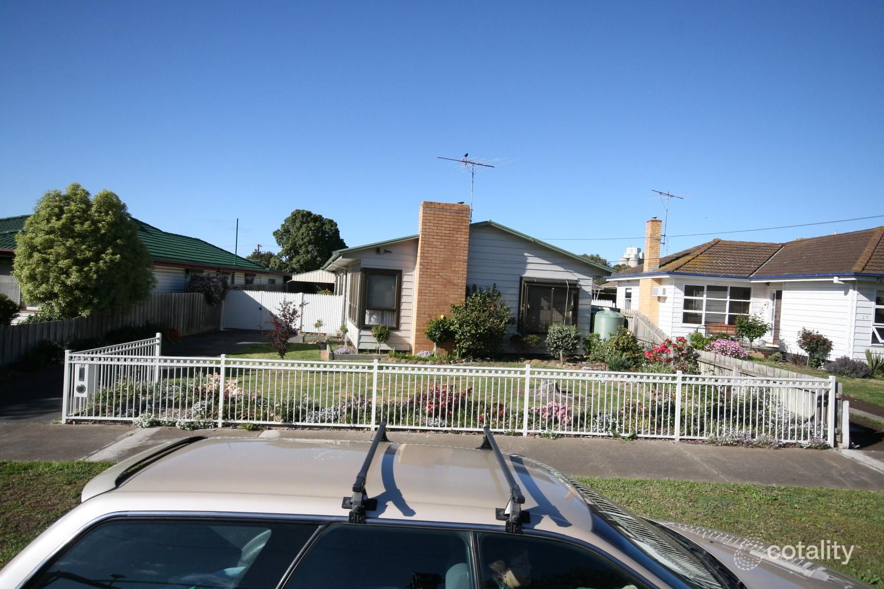 27 Castleton Rd, Herne Hill, VIC 3218