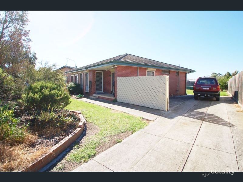 33 Flynn Cres, Coolaroo, VIC 3048