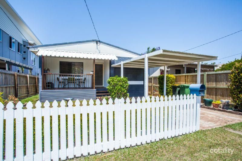 1a Westbrook St, Woody Point, QLD 4019