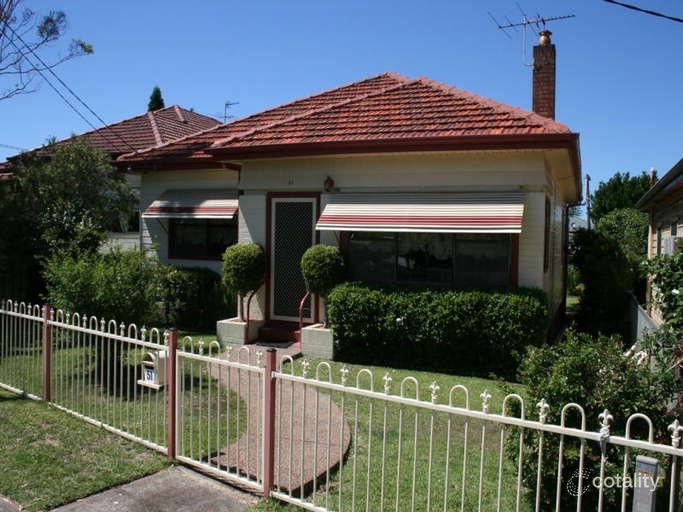 51 Clyde St, Stockton, NSW 2295