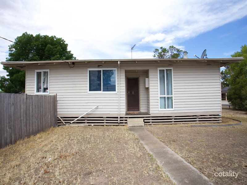 16 Pearl St, Horsham, VIC 3400