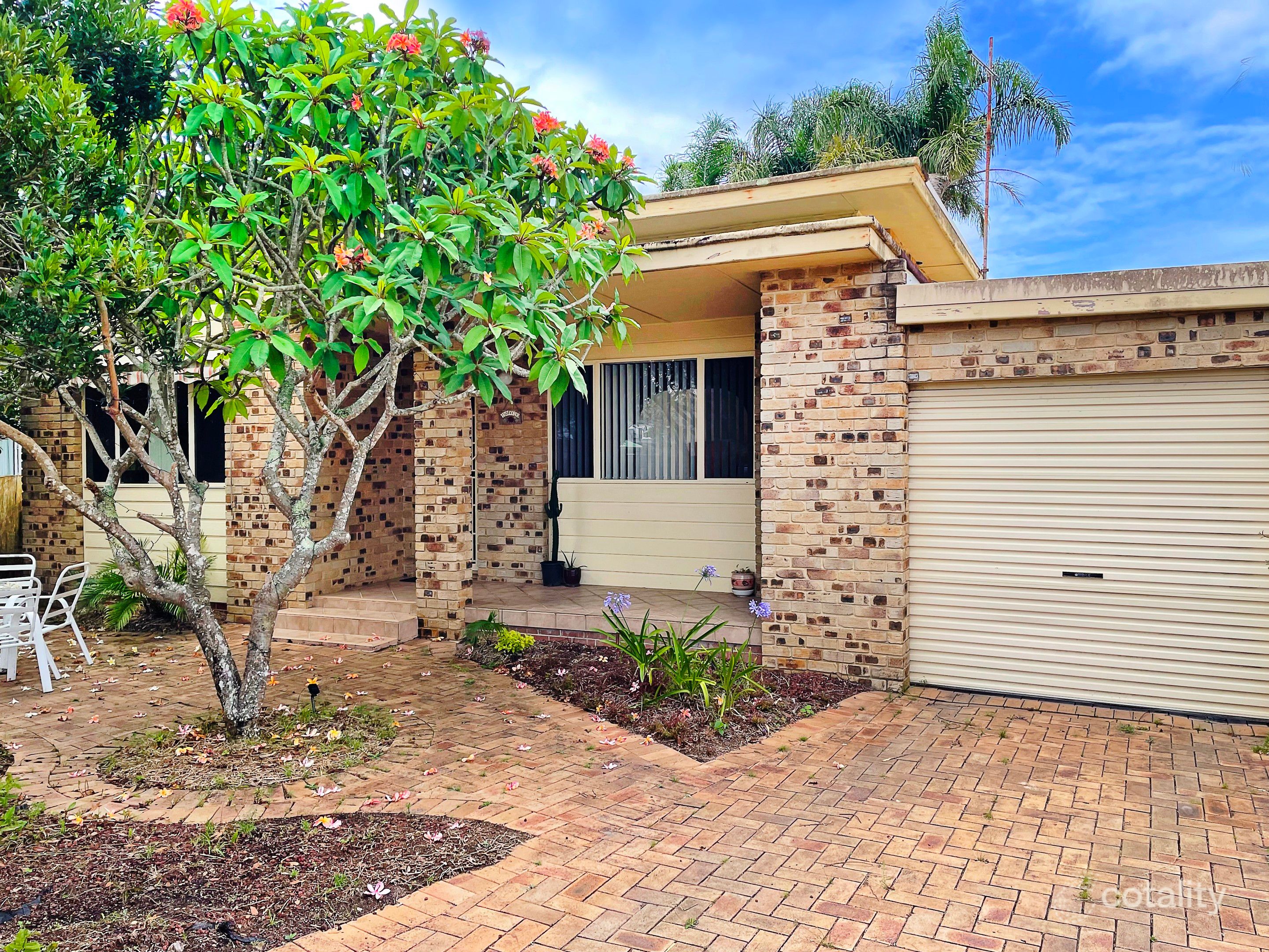 22 The Parade, North Haven, NSW 2443