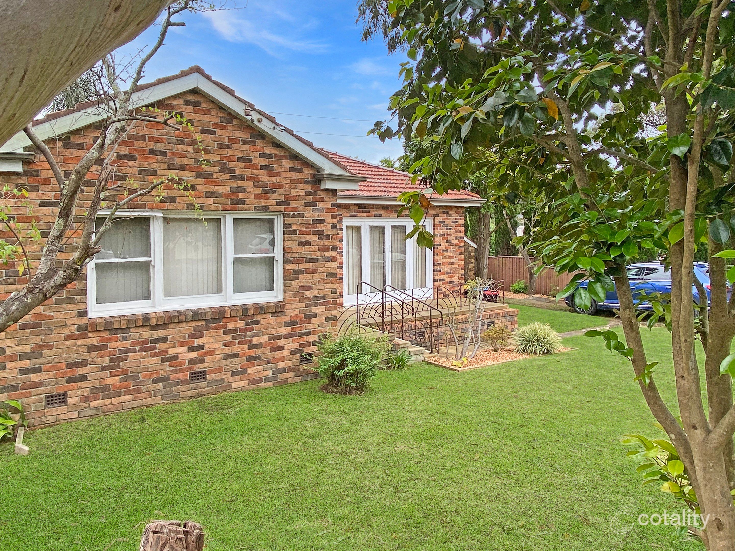 8 Forestville Ave, Forestville, NSW 2087