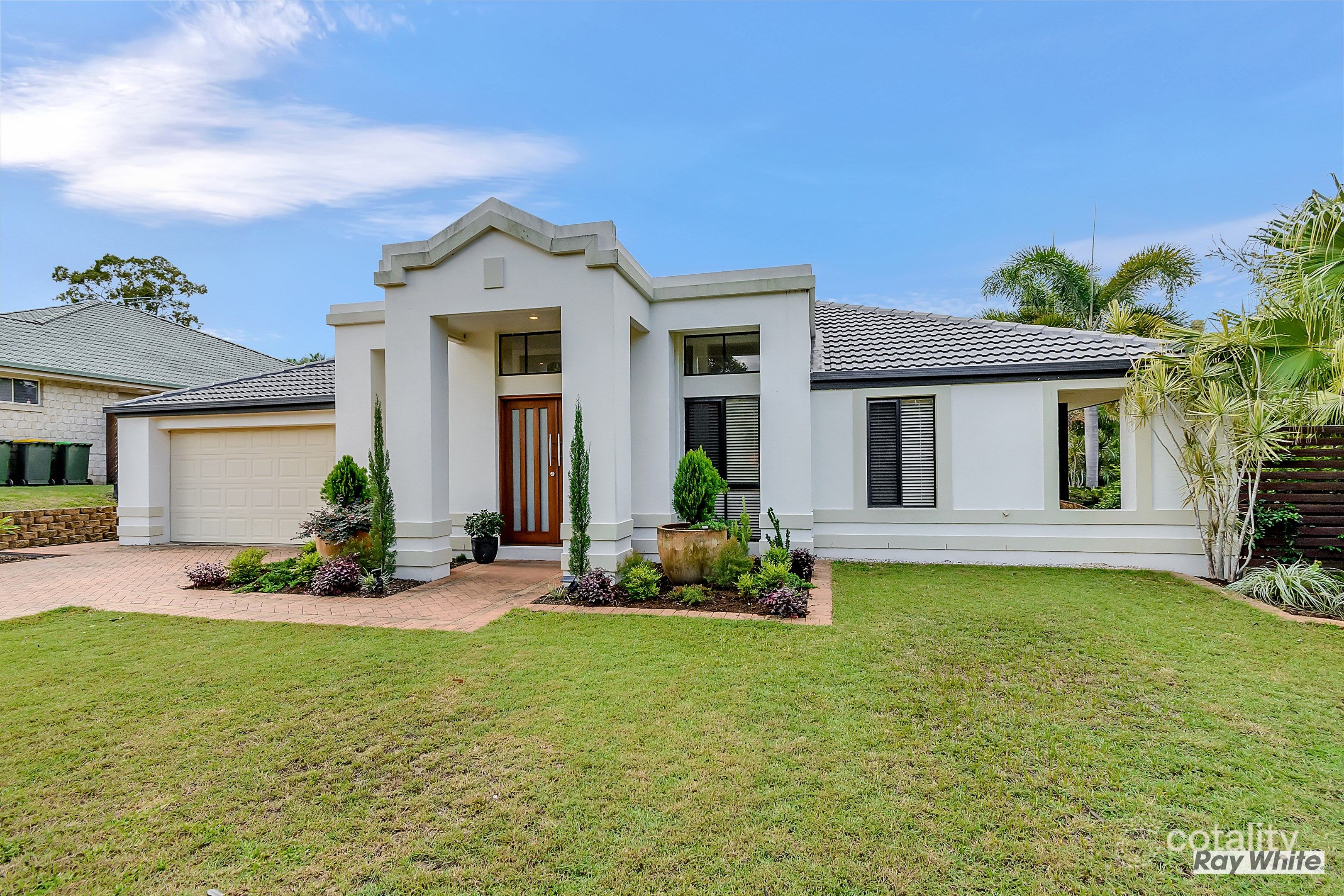 33 Brighton Pde, Forest Lake, QLD 4078