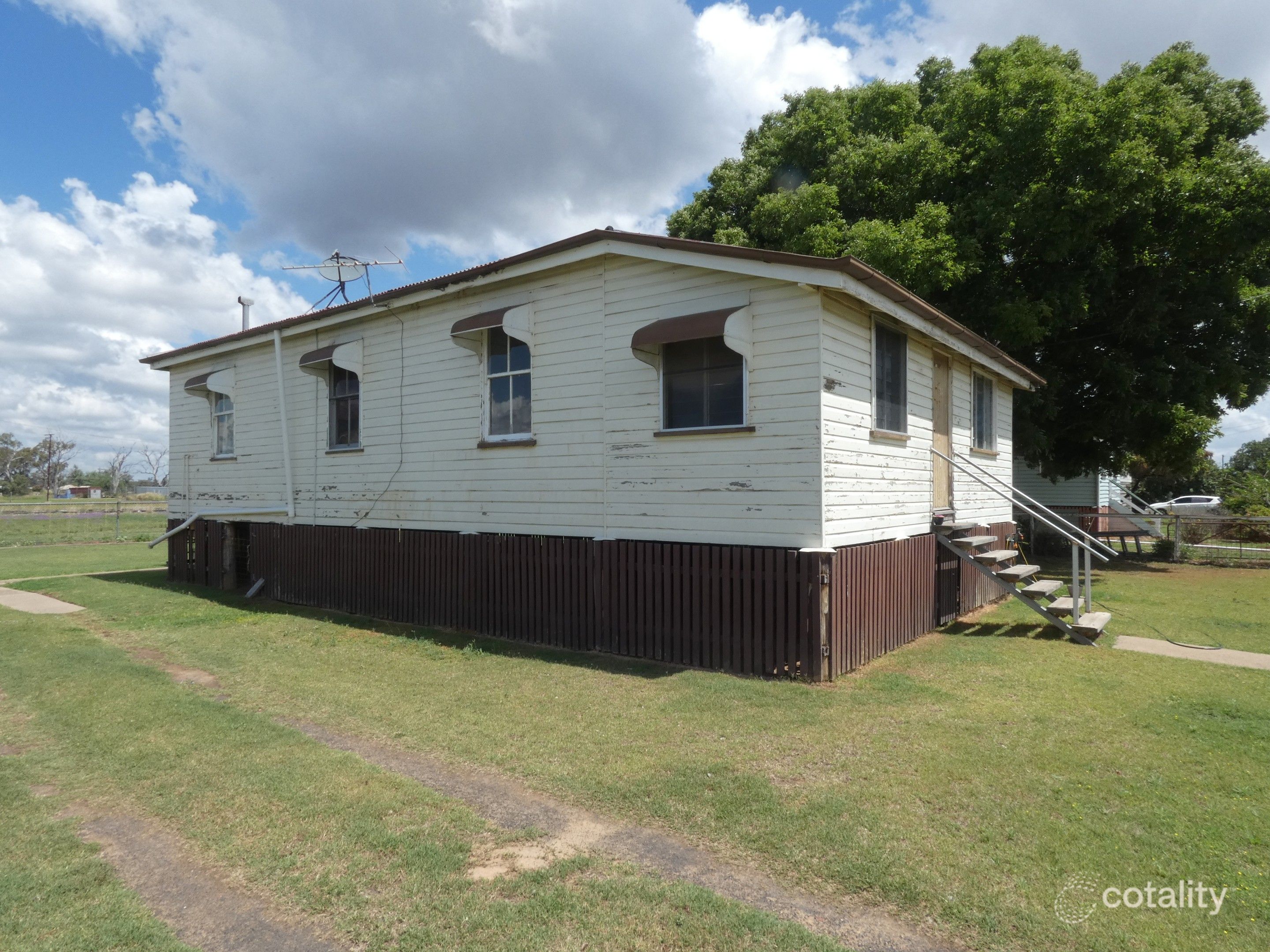 13 Queen St, Inglewood, QLD 4387