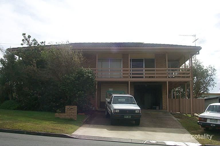 13 Bell St, Dicky Beach, QLD 4551
