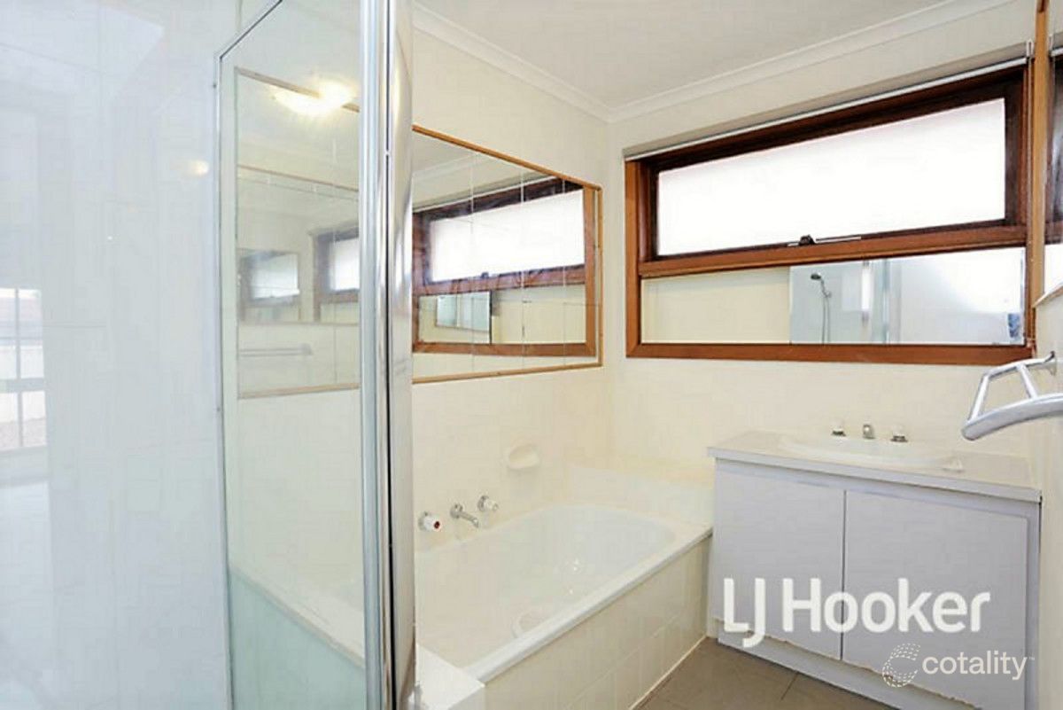 30 Iluka Dr, Werribee, VIC 3030